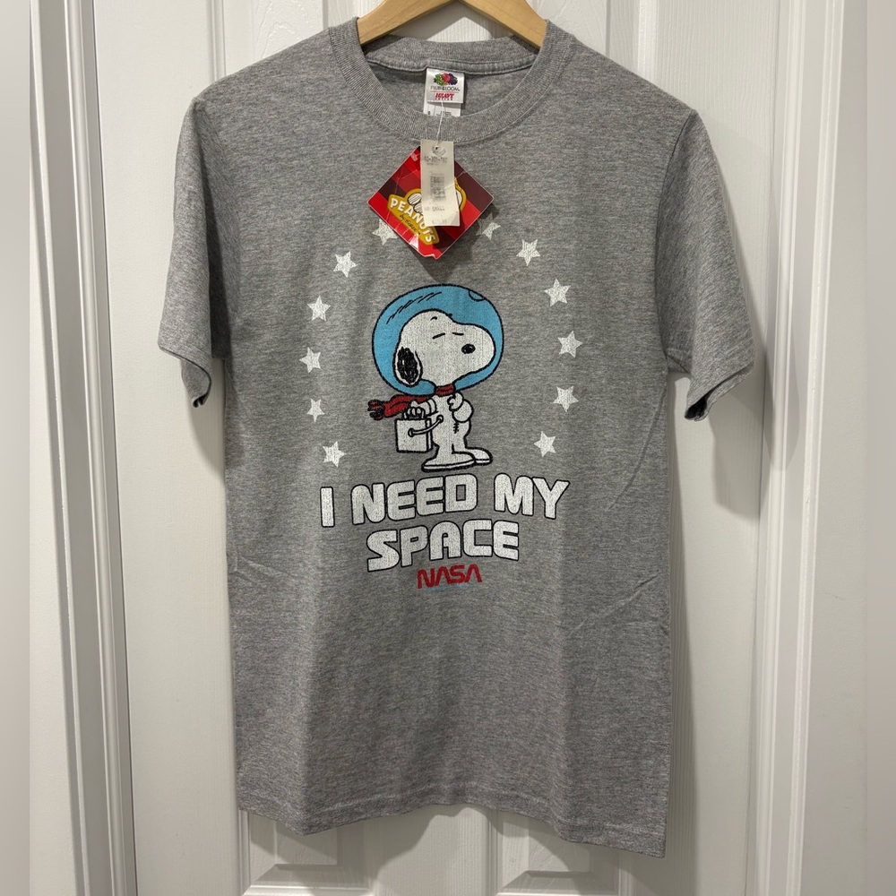 NASA x Snoopy Peanuts' Gray T-Shirt men’s small new with tags CLEAR OUT SALE